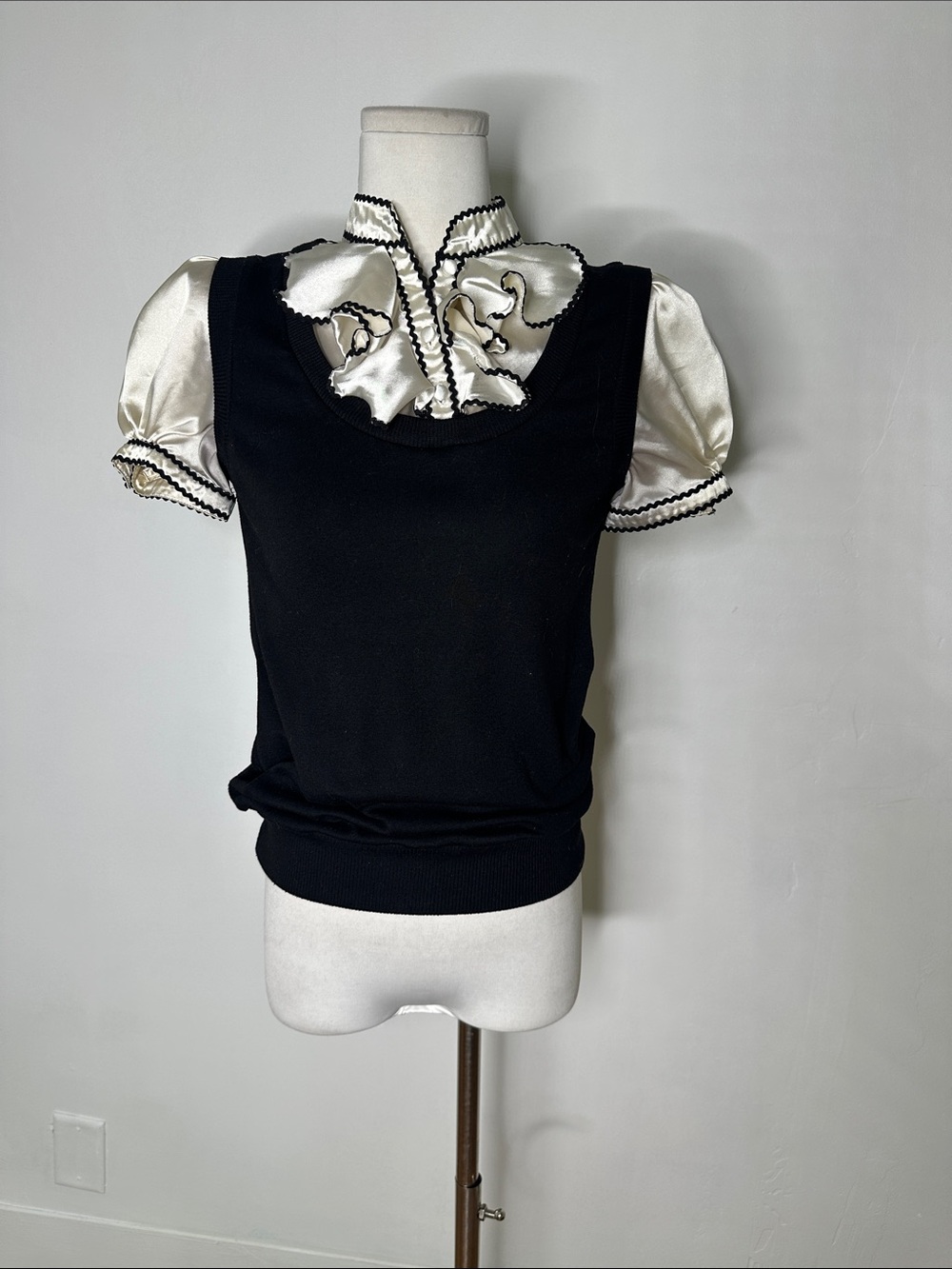 Vintage Forever 21 Y2k Victorian Ruffle Blouse